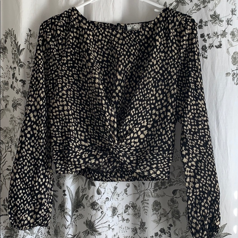 Sadie and Sage long sleeve mild crop top